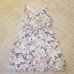 White floral v-neck dress